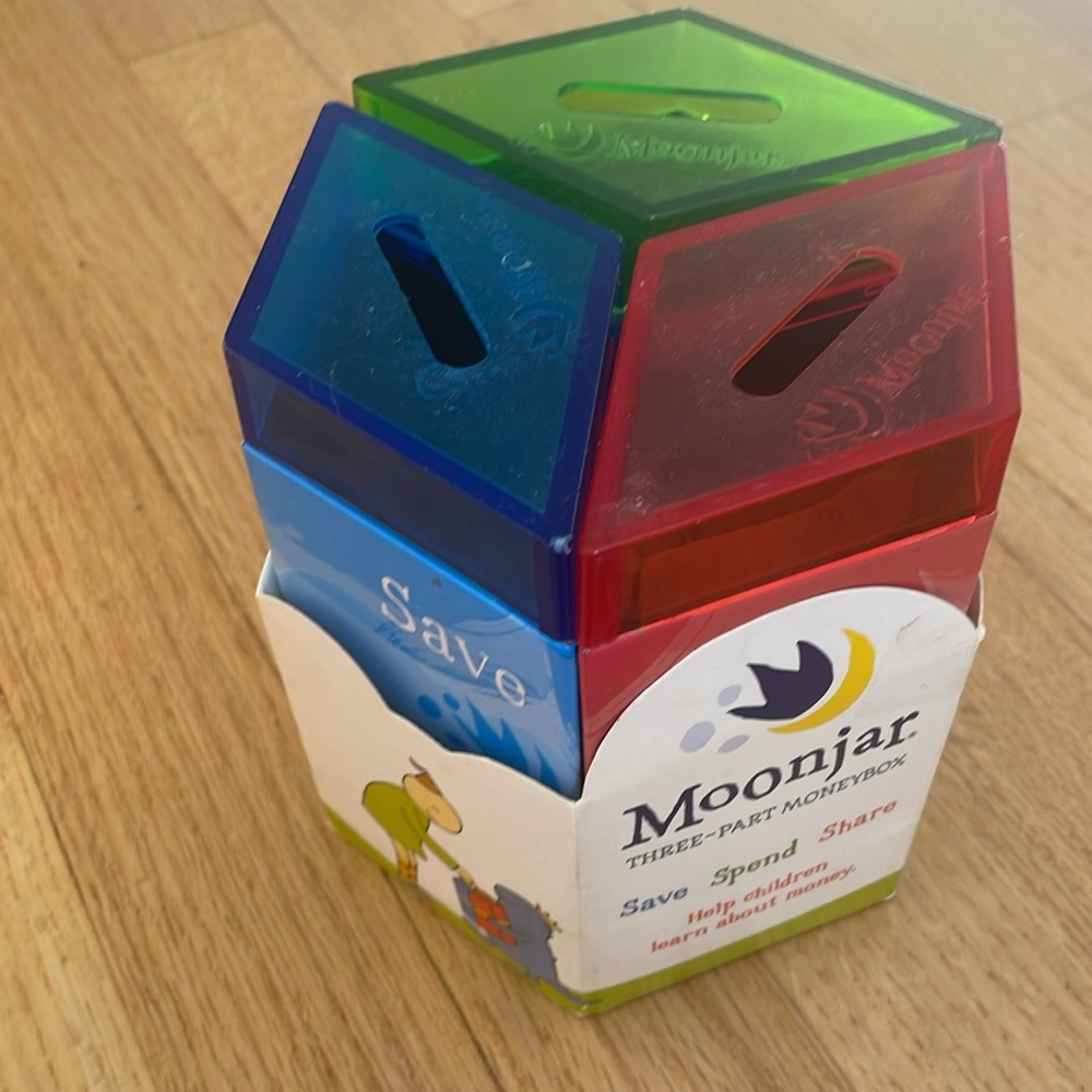 Spend save and share Moonjar